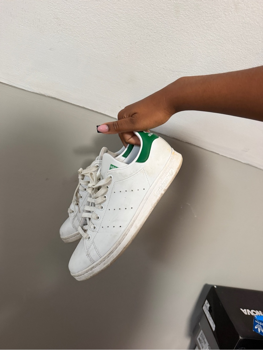 Women White and Green Sneakers - Classic Low-Top